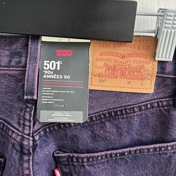 NWT Levi’s 501 90s Women’s purple acid wash size 24 x 30 mid rise straight leg - Picture 13 of 13